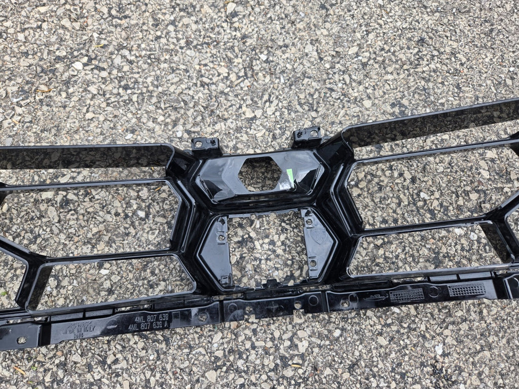 LAMBORGHINI URUS PERFORMANTE 4ML807639A FRONT CENTRE GRILL GRILLE COVER BUMPER