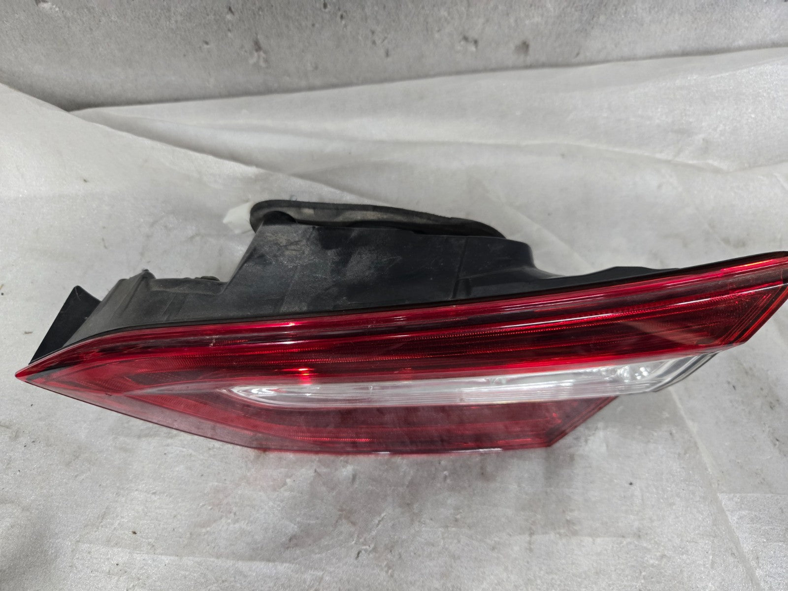 2021-2024 Toyota Camry LED Tail Light Right RH Passenger DECKLID MOUNTED OEM