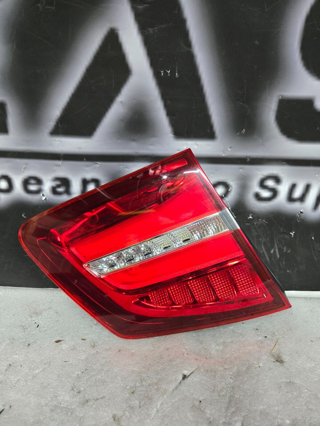 2017 - 2019 MERCEDES GLS450 X166 REAR LEFT INNER LED TAILLIGHT OEM A1669066302