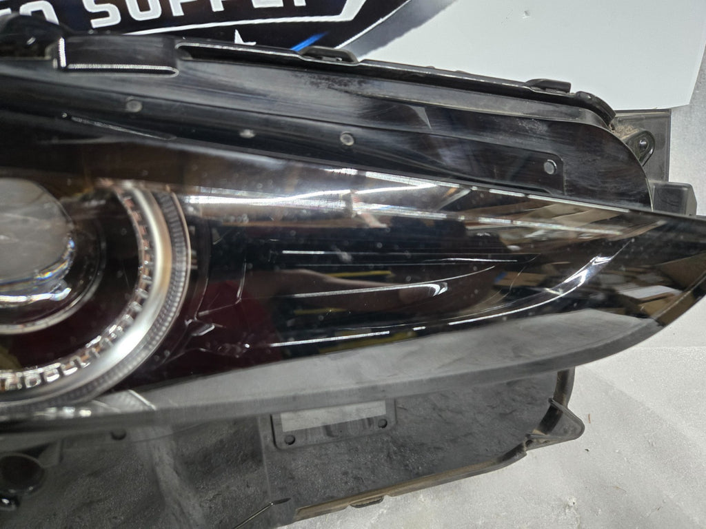 2020-2023 Mazda CX30 Right Passenger WITH Adaptive LED Headlight OEM DGJ1-51030