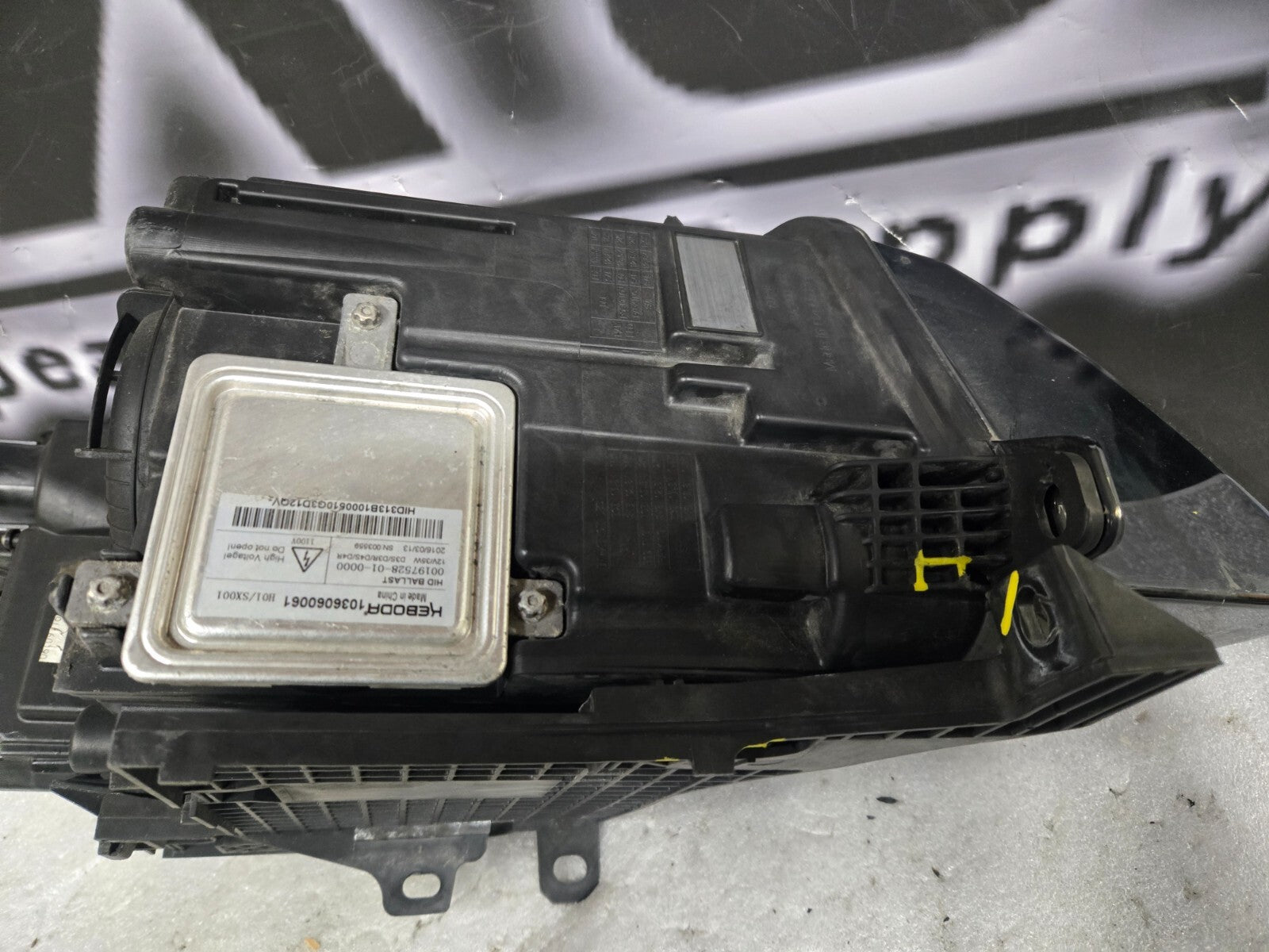 2016-2019 LAND ROVER RANGE ROVER EVOQUE LEFT LH HEADLIGHT XENON HID LED OEM