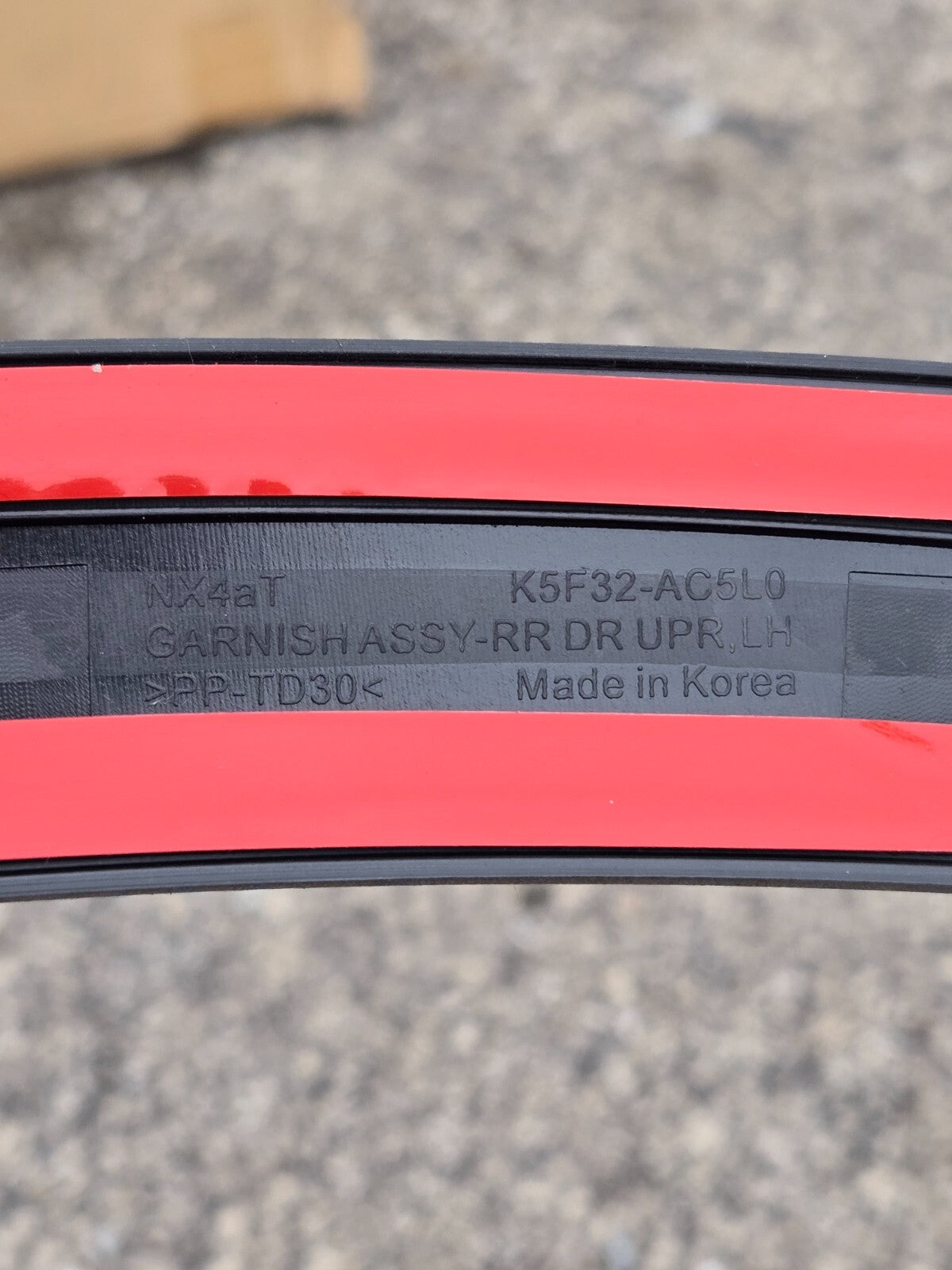Hyundai Garnish Assembly Rear Door Upper Left-Hand OEM K5F32-AC5L0 NEW