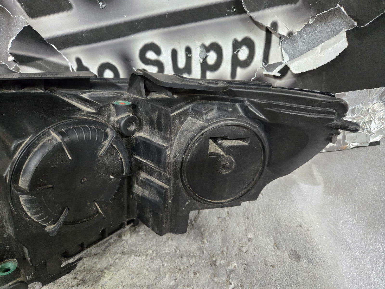 2015-2019 LAND ROVER DISCOVERY SPORT RIGHT RH XENON HID HEADLIGHT ASSEMBLY OEM