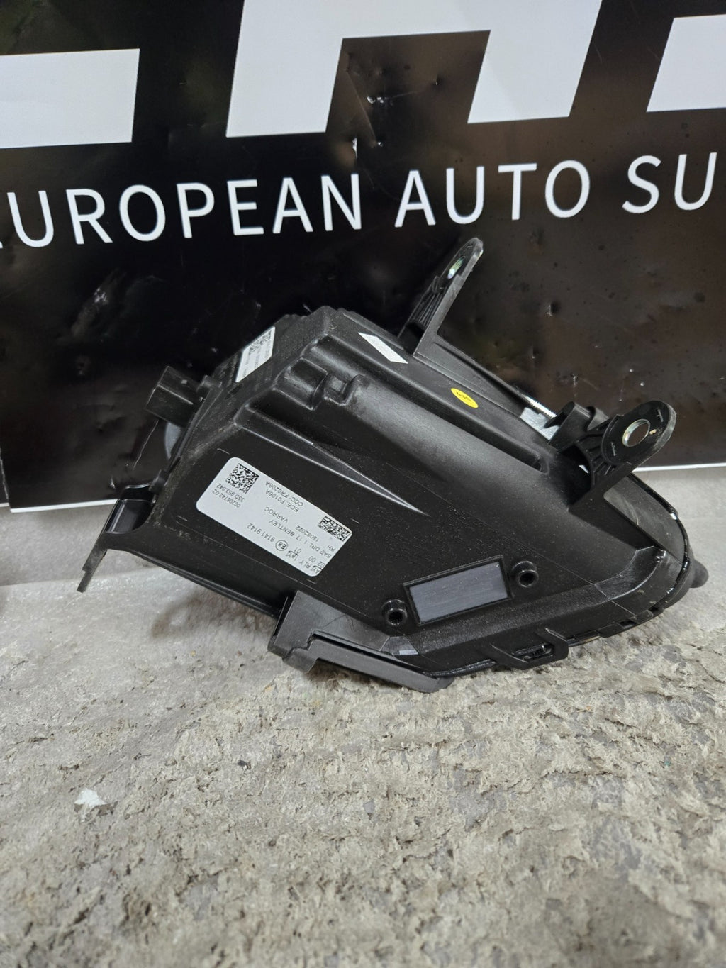 20-21 Bentley Continental GT GTC Right LED Turn Signal Swarovski 3SD953042A OEM
