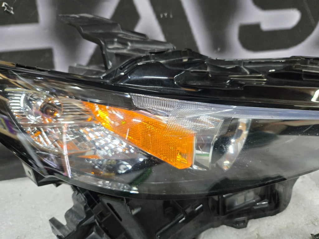 2019 2020 2021 Mazda 3 LED Headlight Right RH Passenger OEM Non AFS