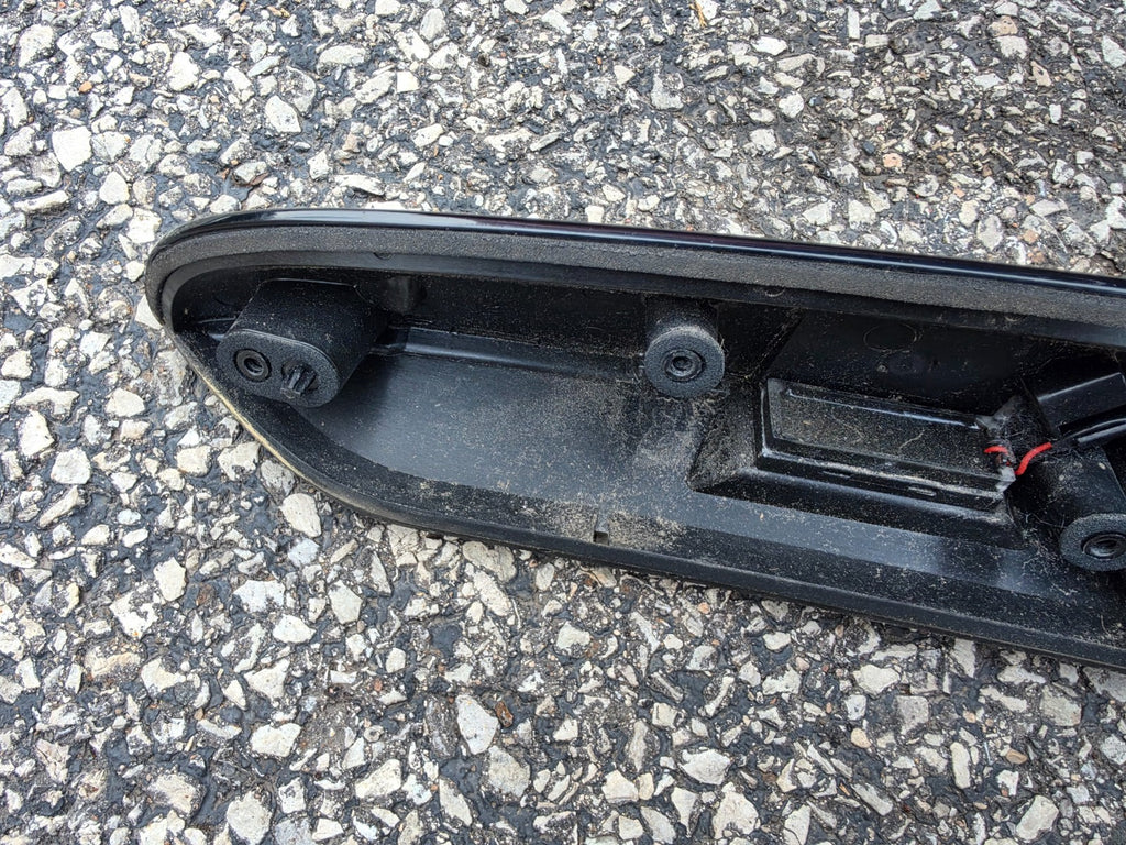 2018-2021 Mini Cooper OEM Rear Lift Gate Trim Molding W/Camera *SCUFFS* 7489756