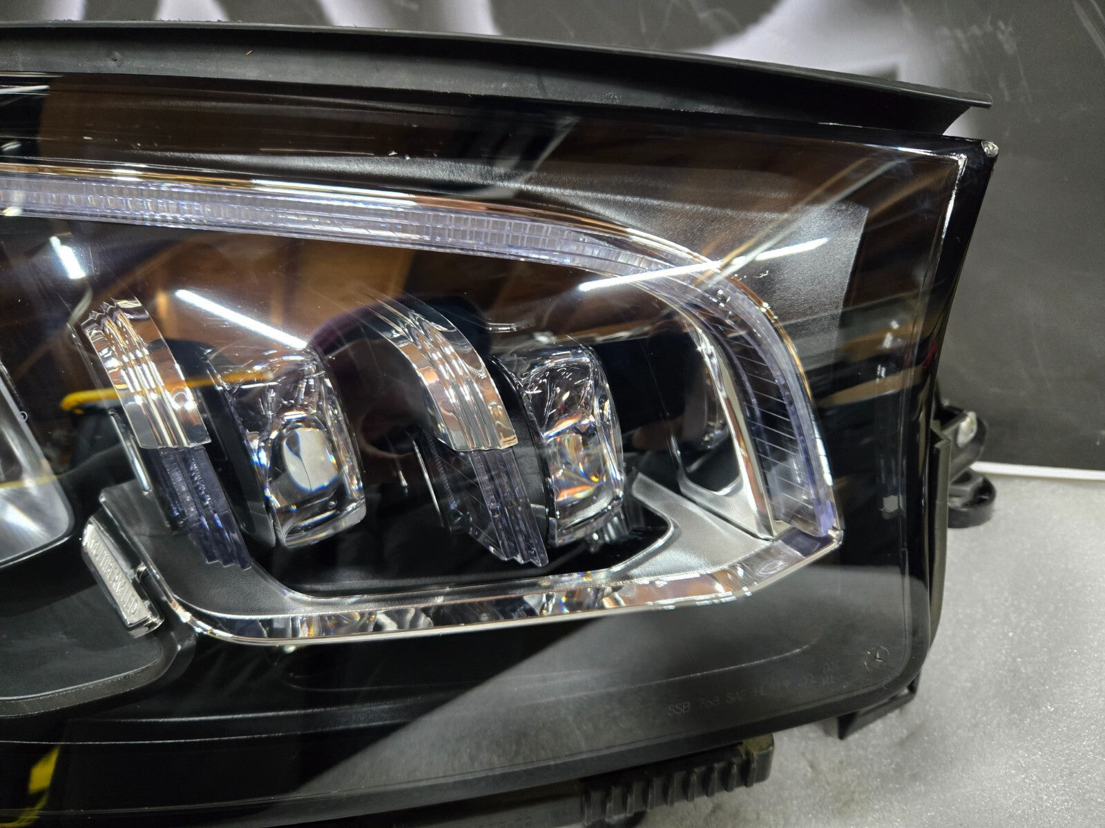 2020-24 Mercedes-Benz GLS450 GLS580 Right LED Headlight OEM A1679067011 COMPLETE