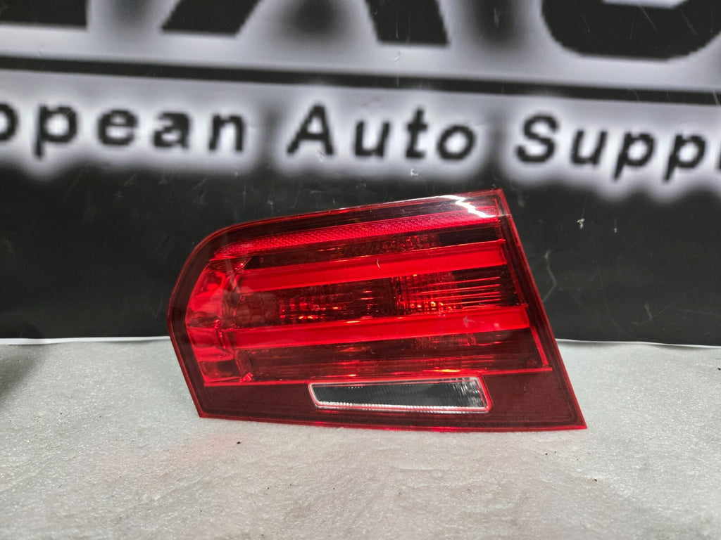 2012-2015 BMW 328I F30 320I REAR LEFT LH DRIVER SIDE INNER TAILLIGHT 7259915 OEM