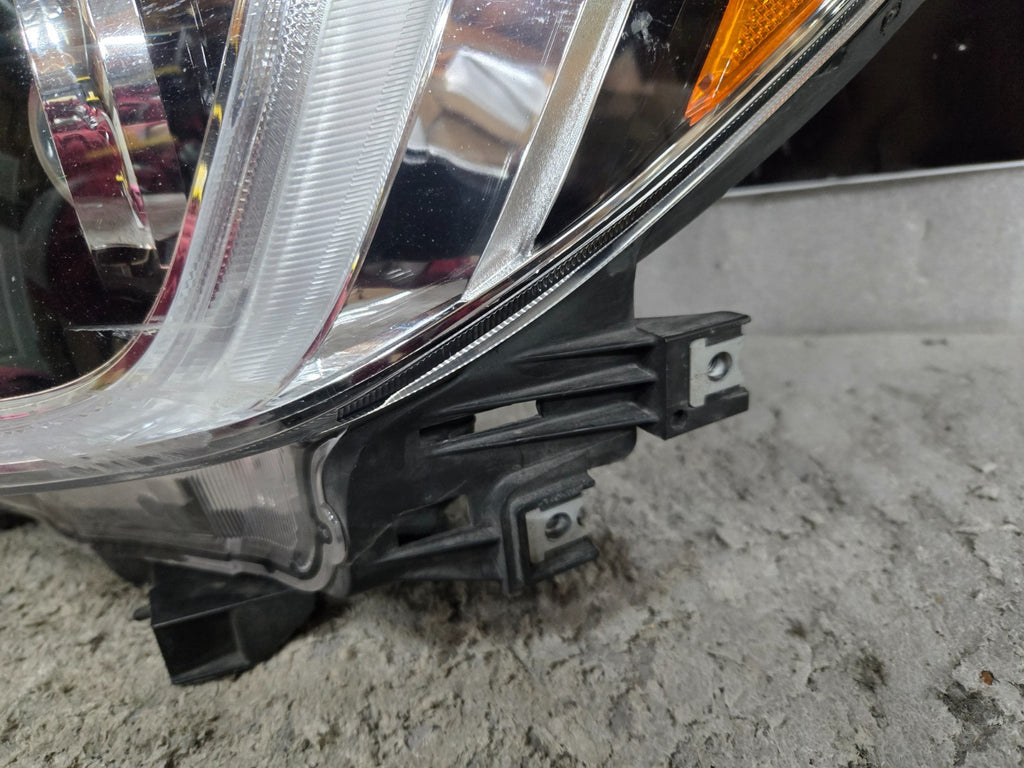 2018 2019 SUBARU LEGACY OUTBACK LEFT LH DRIVER SIDE HALOGEN HEADLIGHT OEM