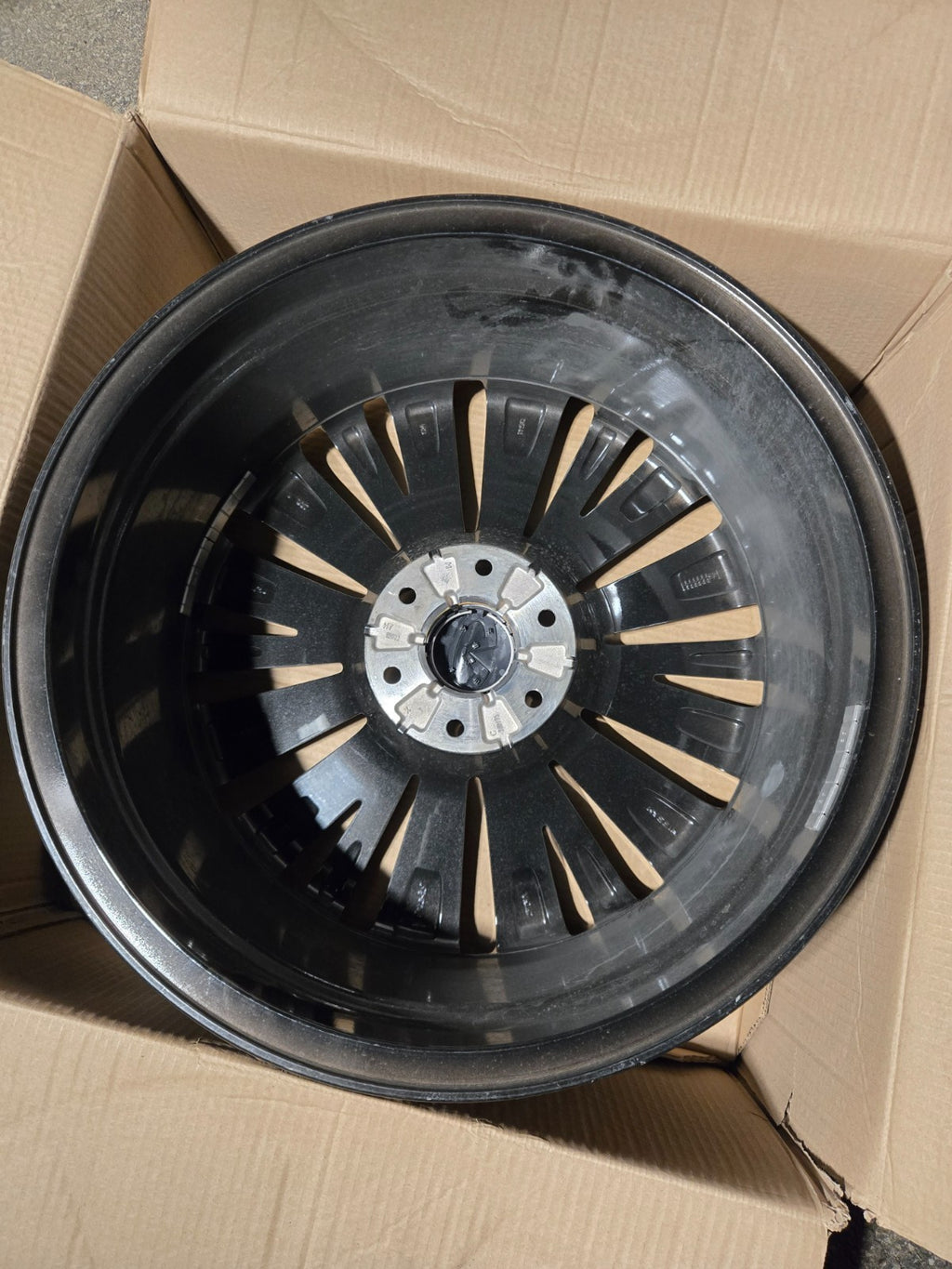 Infiniti QX80 4030S-IP228B IP 22X8 BLACK MONOGRAM WHEEL RIM OEM