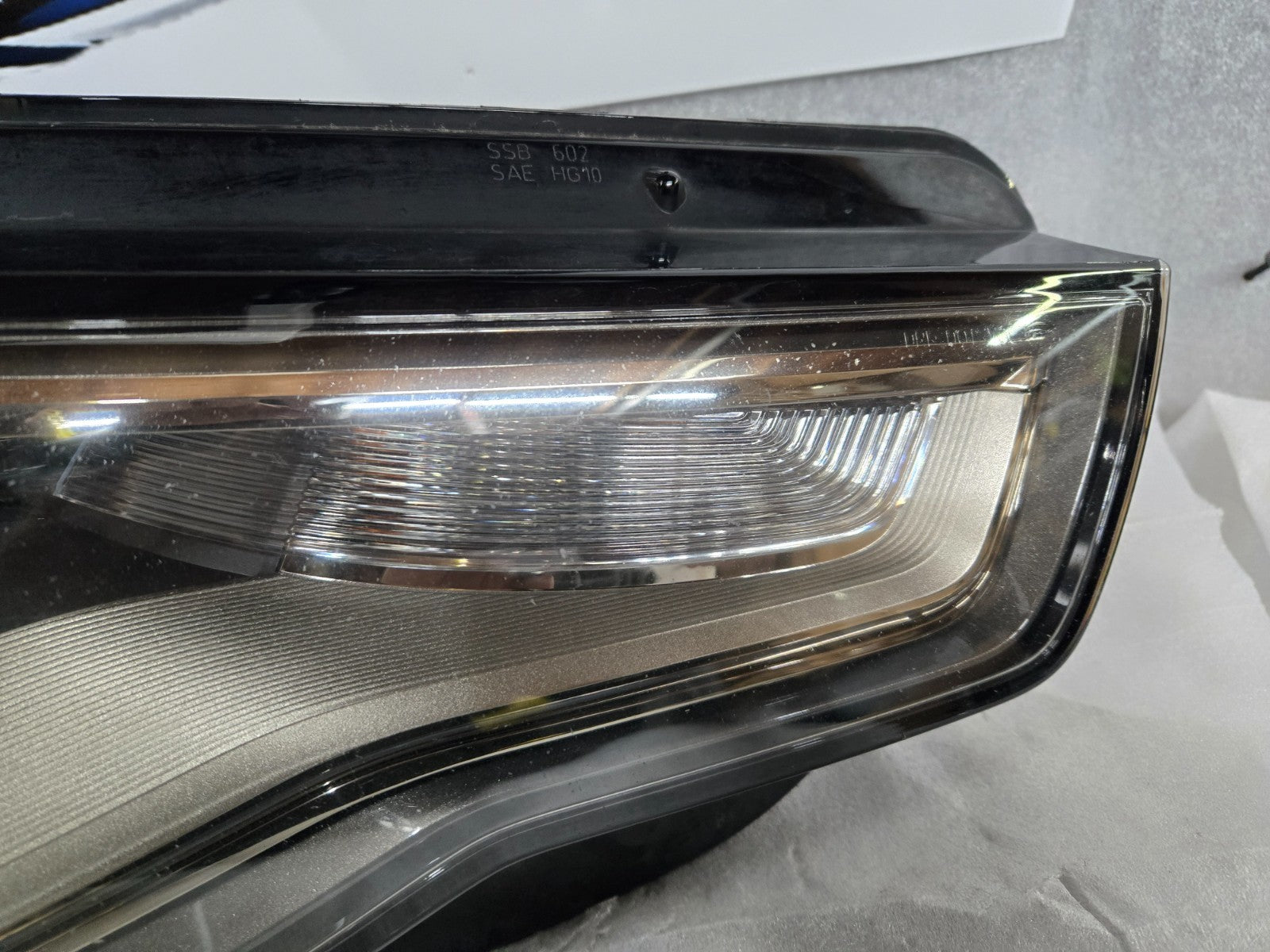 2012-2015 Audi A6 S6 Xenon HID Headlight Right Passenger Non-AFS OEM 4G0941006E