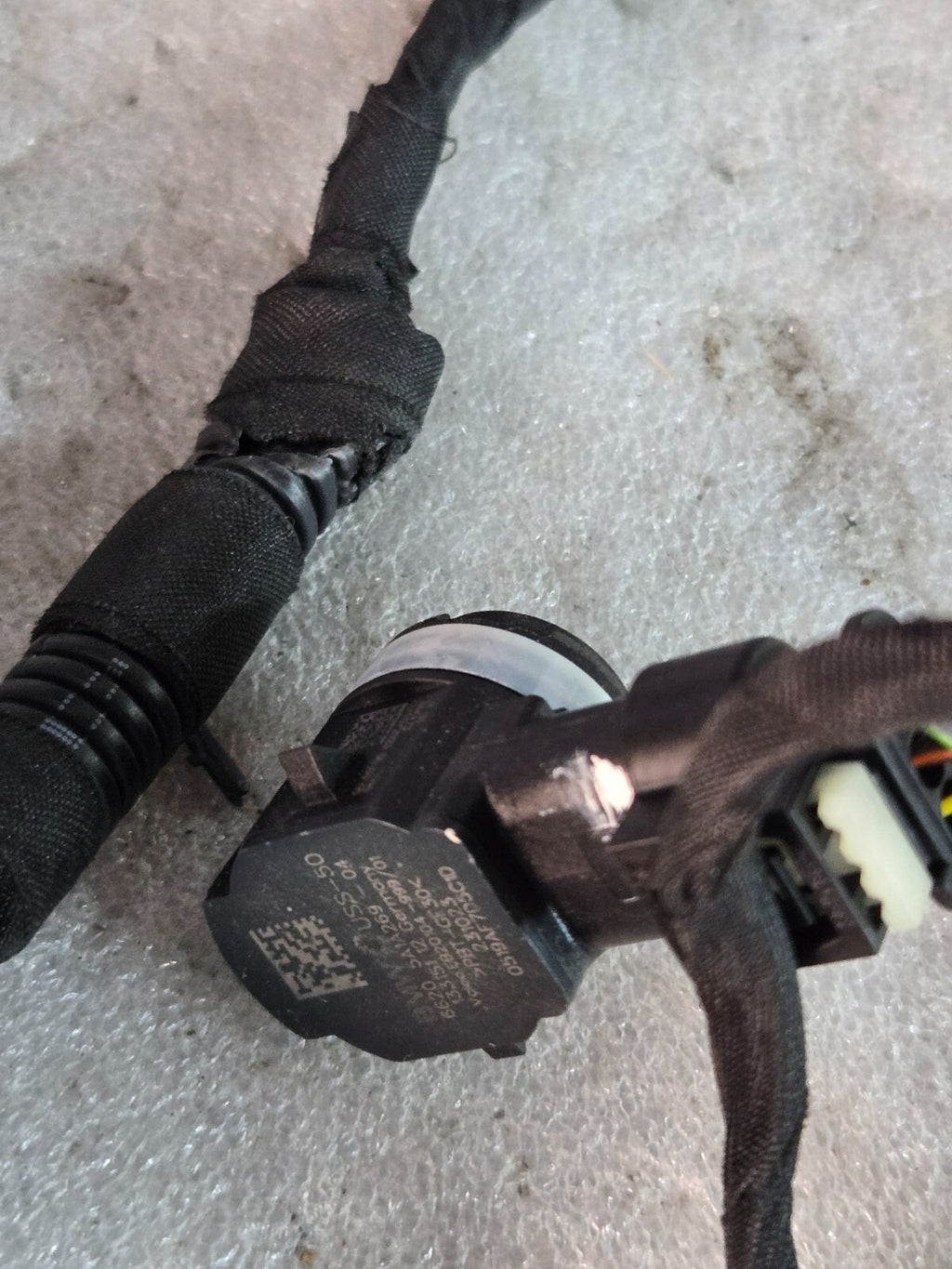 Front BMW X7 Bumper Harness With Parking PDC Sensors OEM E4B88BA 5A75A23