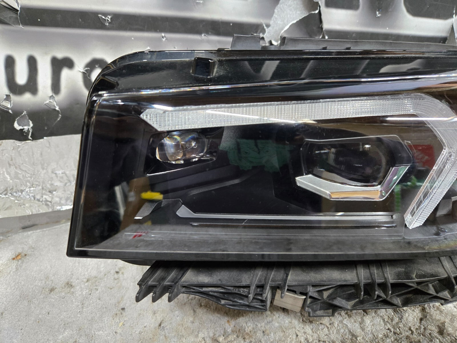 2023 2024 BMW 3-Series G20 G21 Headlight LED Left Driver Shadowline OEM 7886663