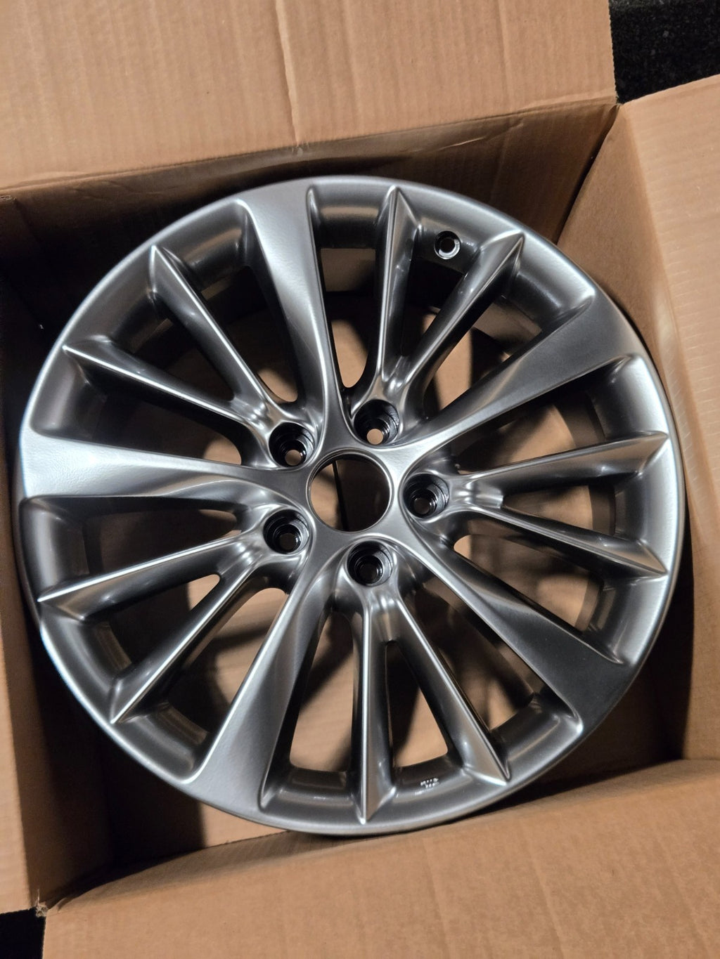 2018-2022 Infiniti Q50 73800 - 18x7.5 Painted Smoked Hypersilver Wheel Rim OEM
