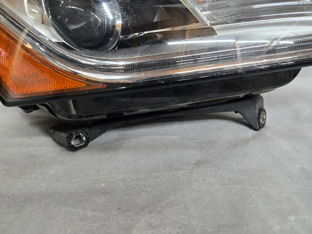 2013-2017 Audi Q5 HID Xenon Right RH Passenger Headlight 8R0941006E OEM