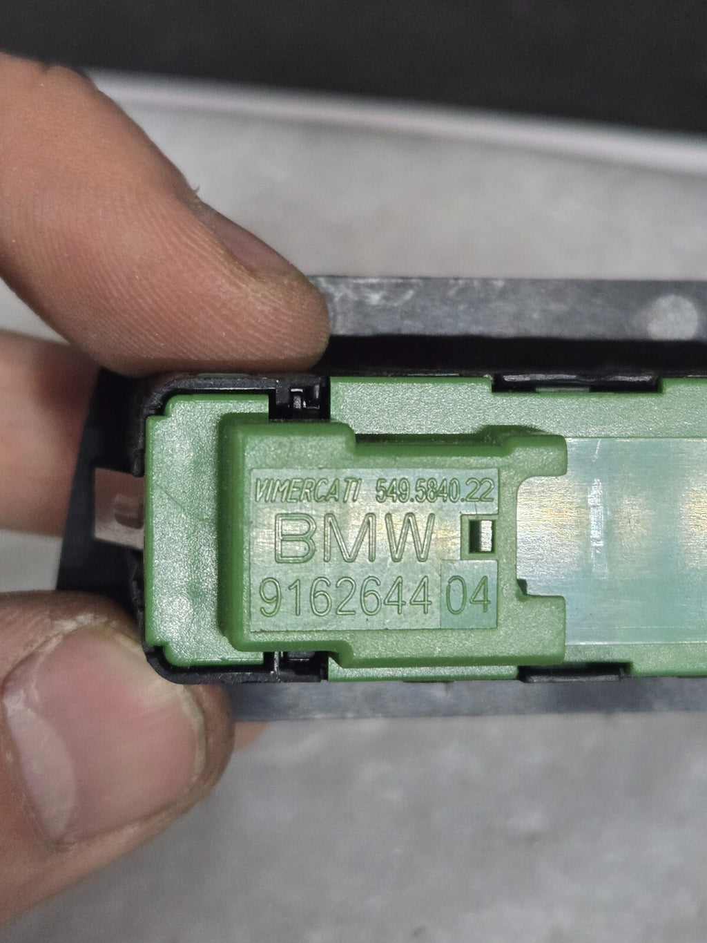2012-2016 BMW 650XI F13 COUPE FRONT CENTER LOCK SWITCH CONTROL BUTTON OEM