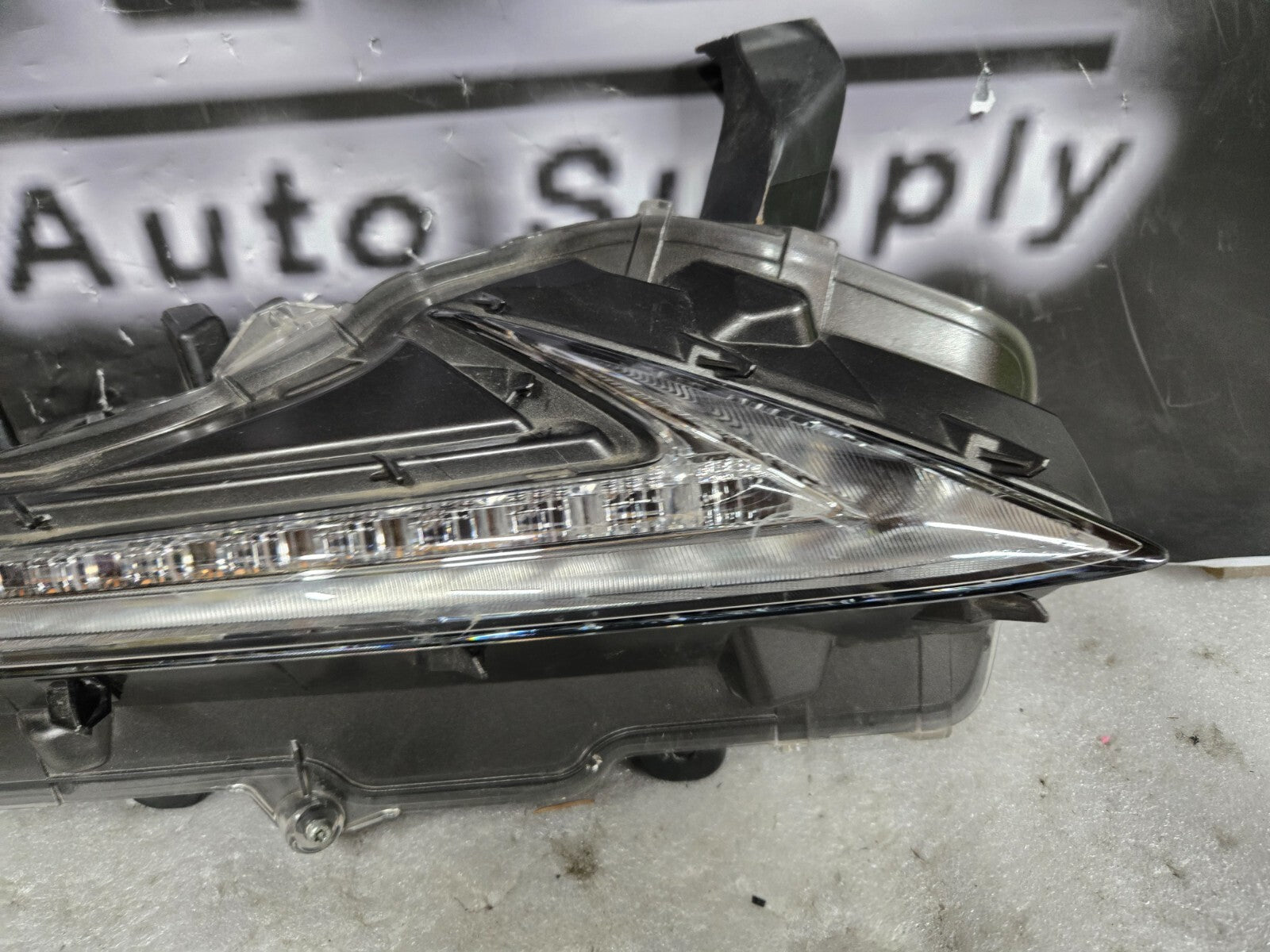 2015 2016 2017 2018 2019 Lexus NX200t NX300h Right RH LED Foglight DRL OEM