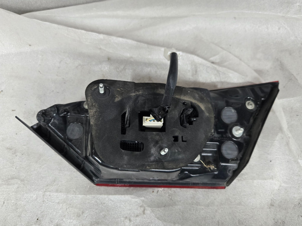 2021-2024 Toyota Camry LED Tail Light Left LH Driver DECKLID MOUNTED OEM