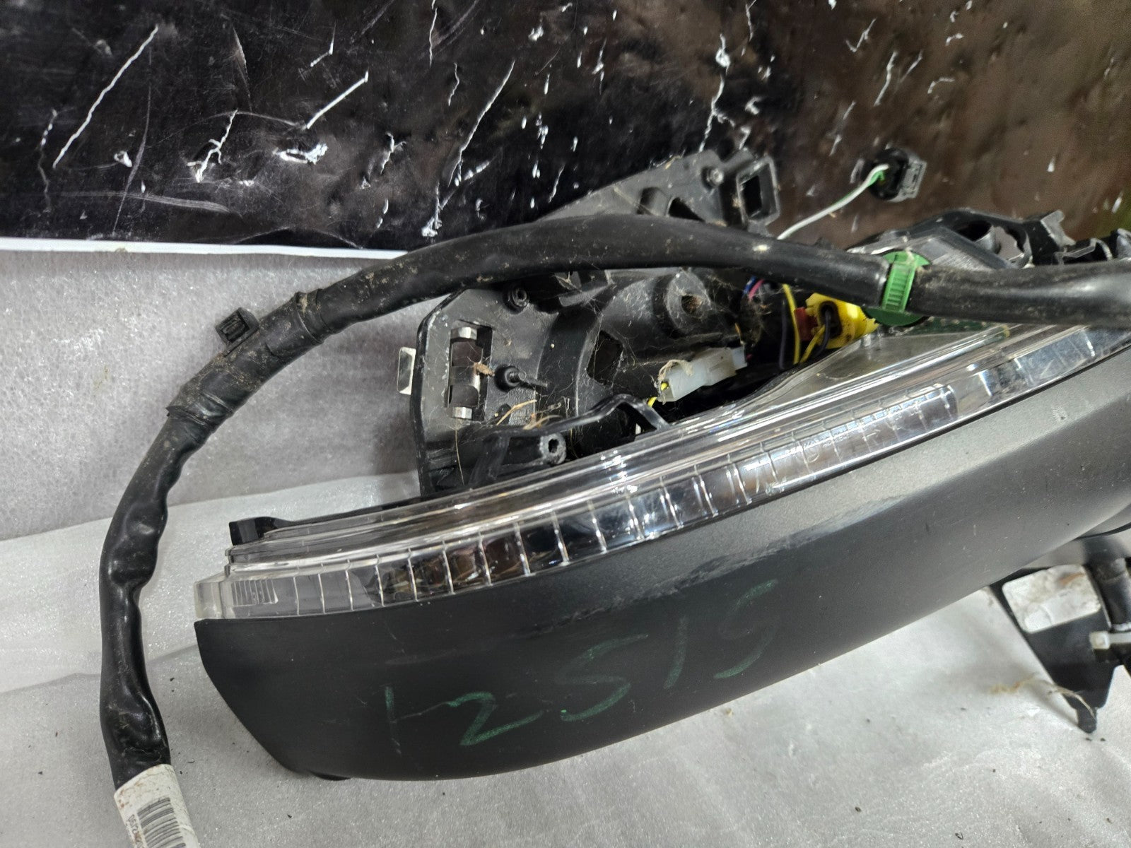 2018-2024 Audi Q5 RH Right Passenger Side View Door Mirror w/o Camera OEM