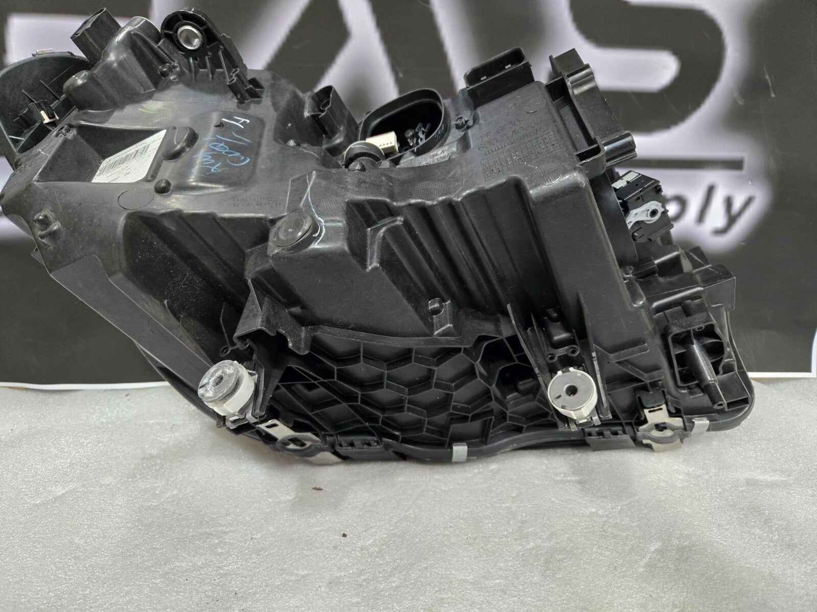 2018-2021 BMW X3 X4 G01 G02 Adaptive LED HEADLIGHT LEFT DRIVERS SIDE OEM 8739657