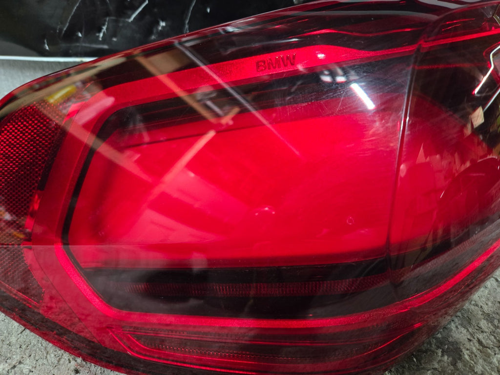 2019 - 2022 BMW X7 G07 REAR LEFT DRIVER SIDE OUTER TAILLIGHT LIGHT LAMP OEM L