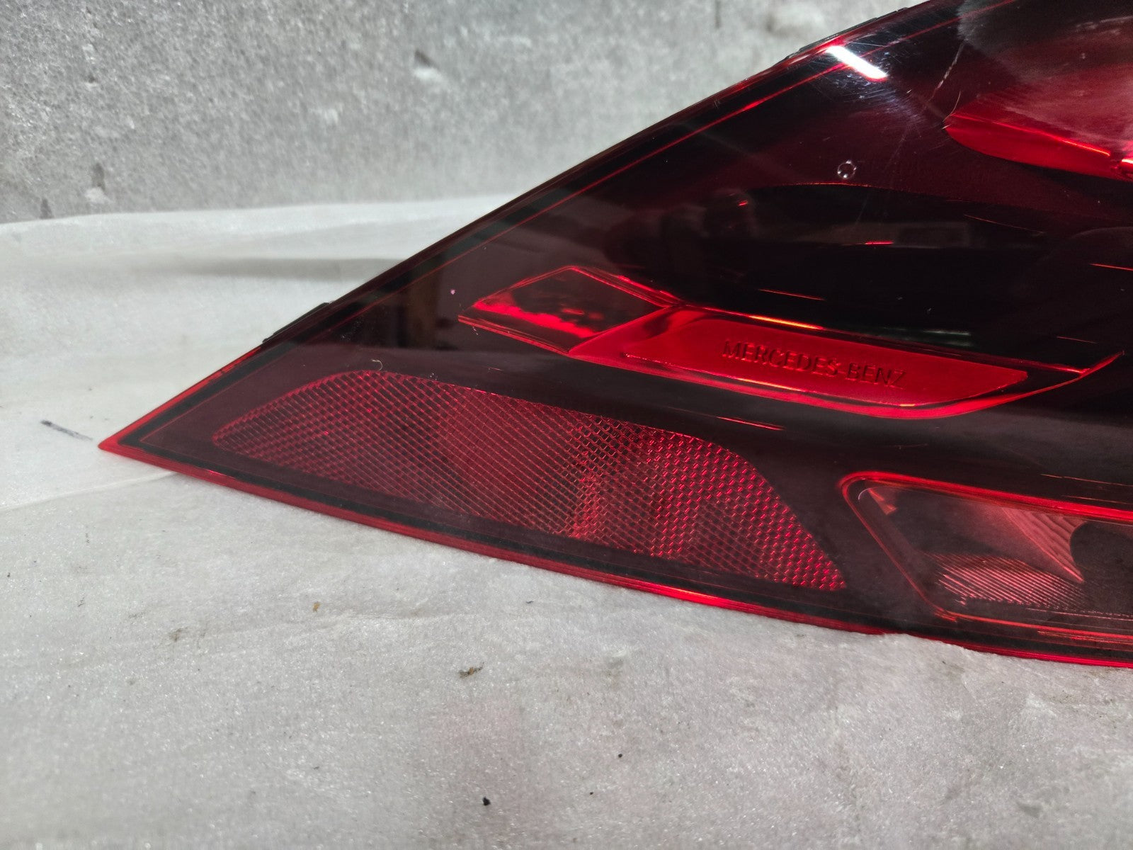 2024-2026 Mercedes Benz GLE350 GLE450 Left Driver LED Taillight A1679066710 OEM