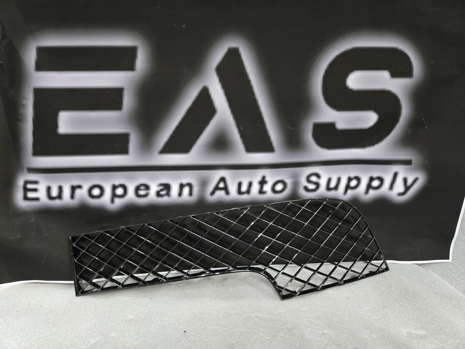 2019 Bentley Continental GTC Right Passenger Bumper Lower Grille 3W3807682 OEM