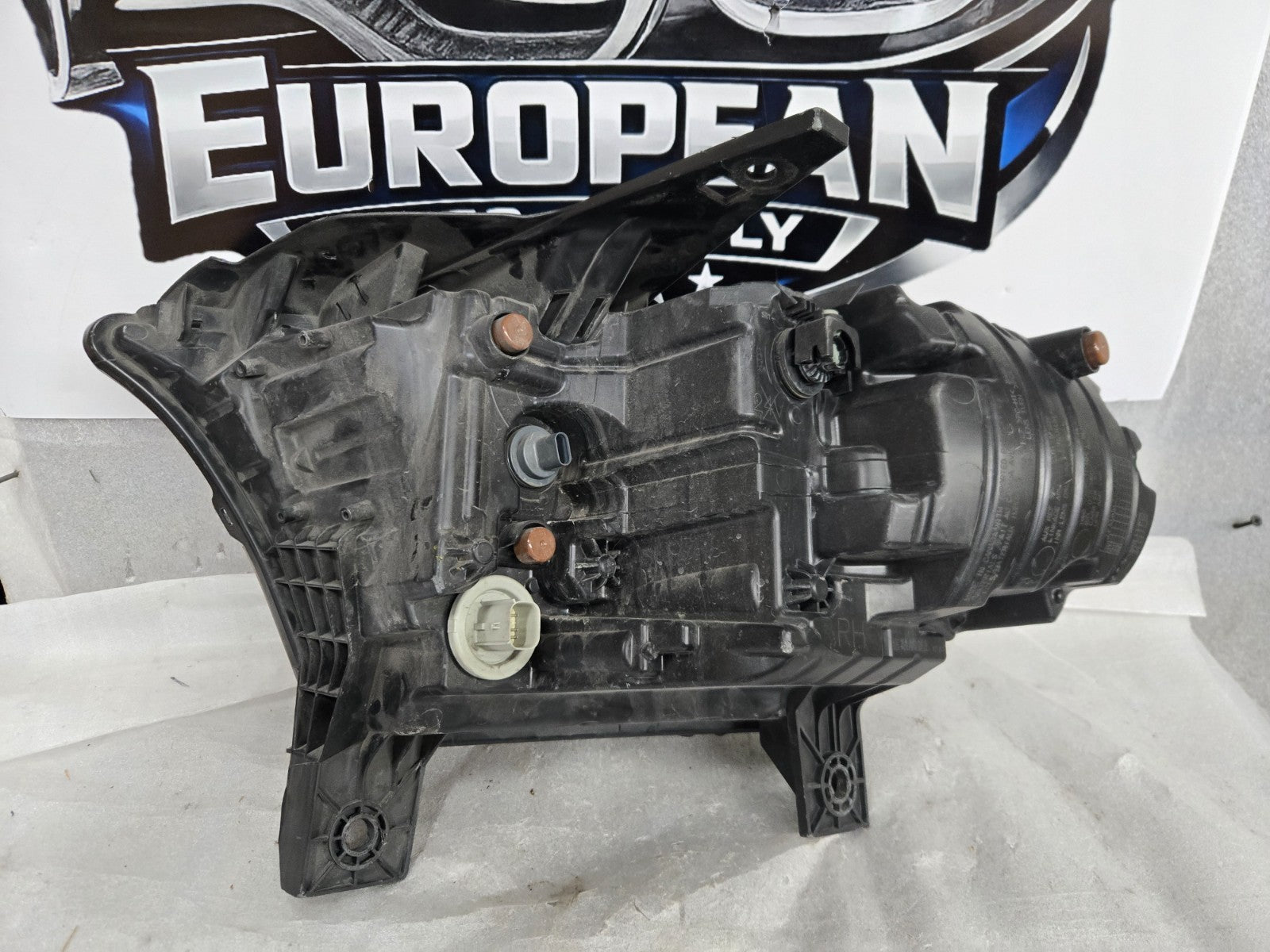 2021-2024 Dodge Durango Right RH LED Chrome Headlight OEM P68433776AF