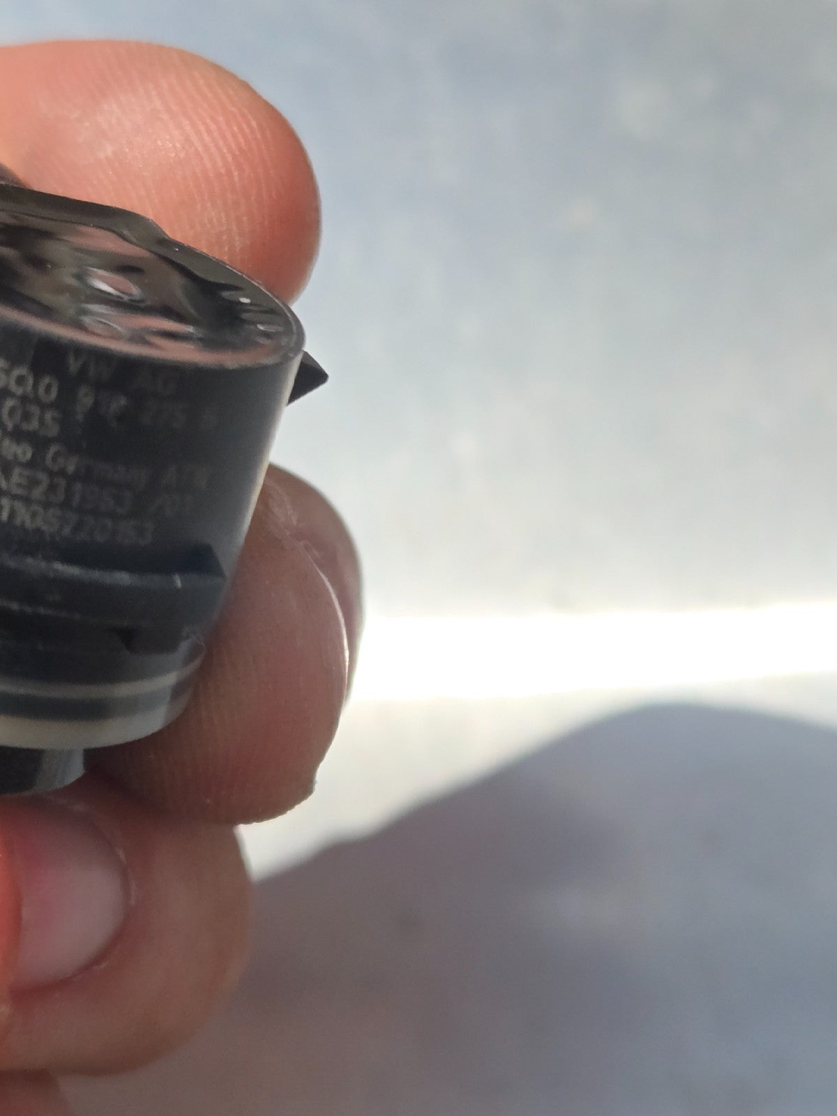 AUDI VW VOLKSWAGEN PARK SENSOR VALEO 5Q0919275B USED OEM BLACK