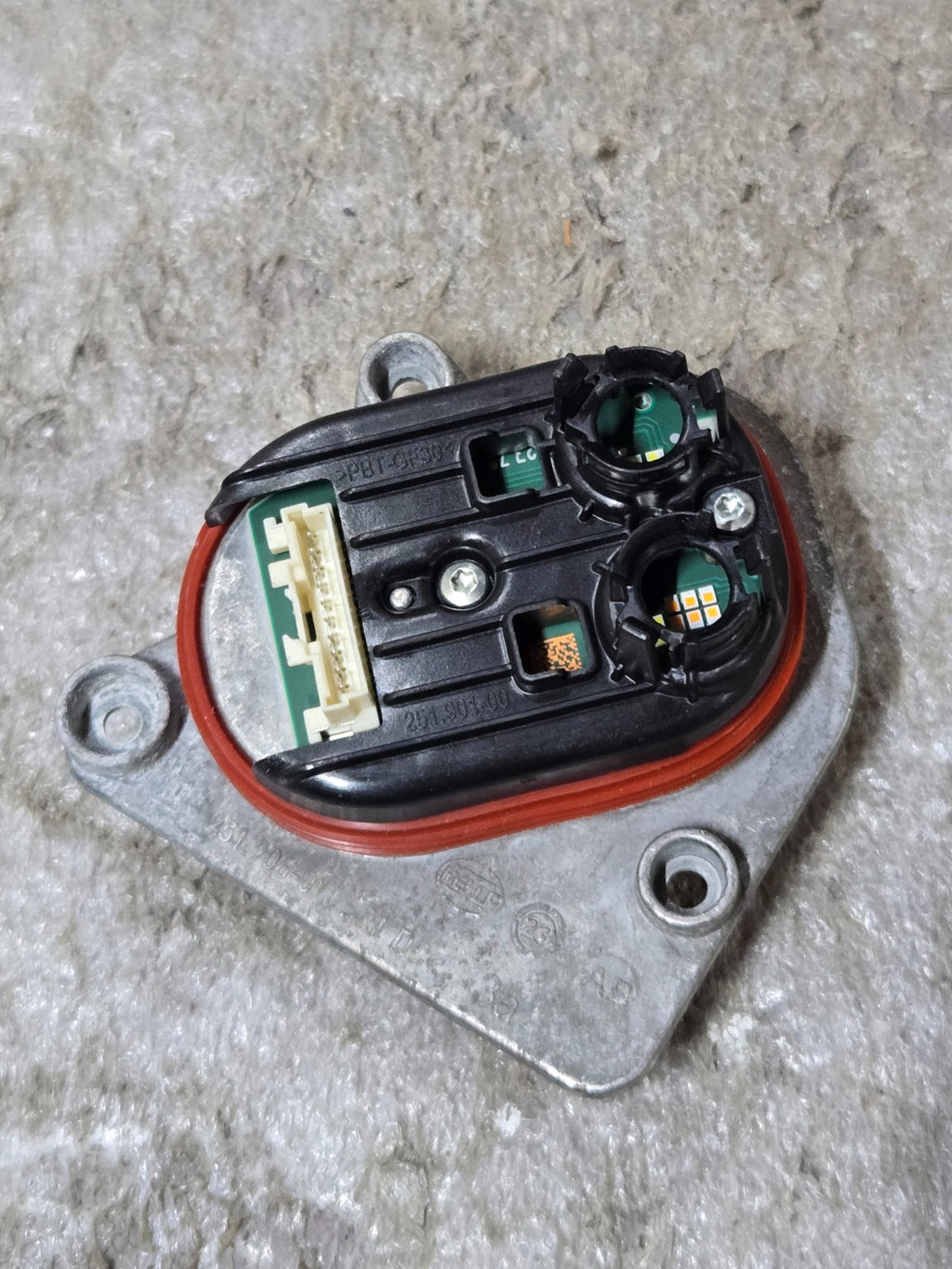 2024-2025 Volkswagen Atlas Cross Sport Turn Signal Light Unit Diode Control OEM