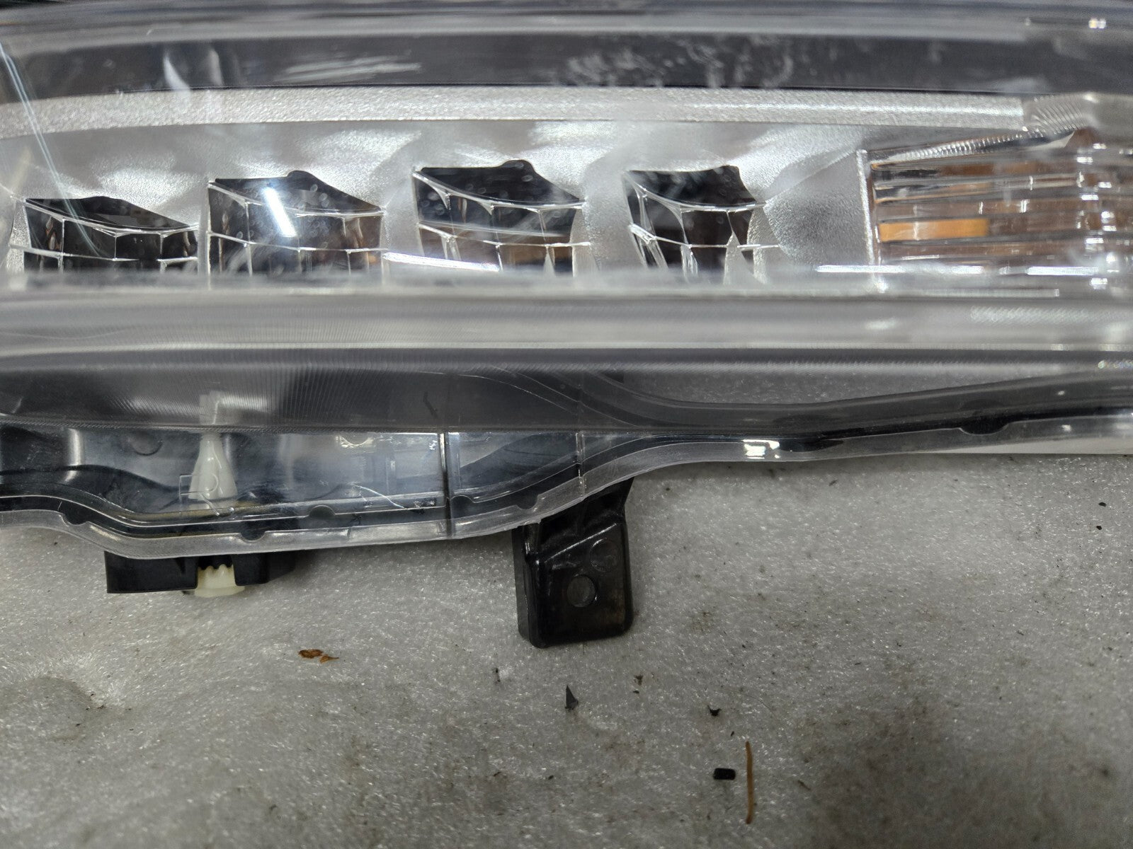 2020 2021 2022 2023 FORD EXPLORER RH Passenger Side Fog Light OEM 1NH94889822