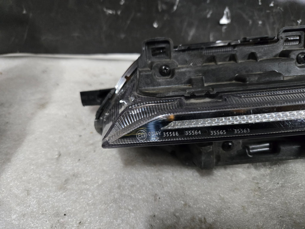 2020-2022 Kia Seltos Left Side Daytime Running Light LED Fog Light Lamp 92108-Q5