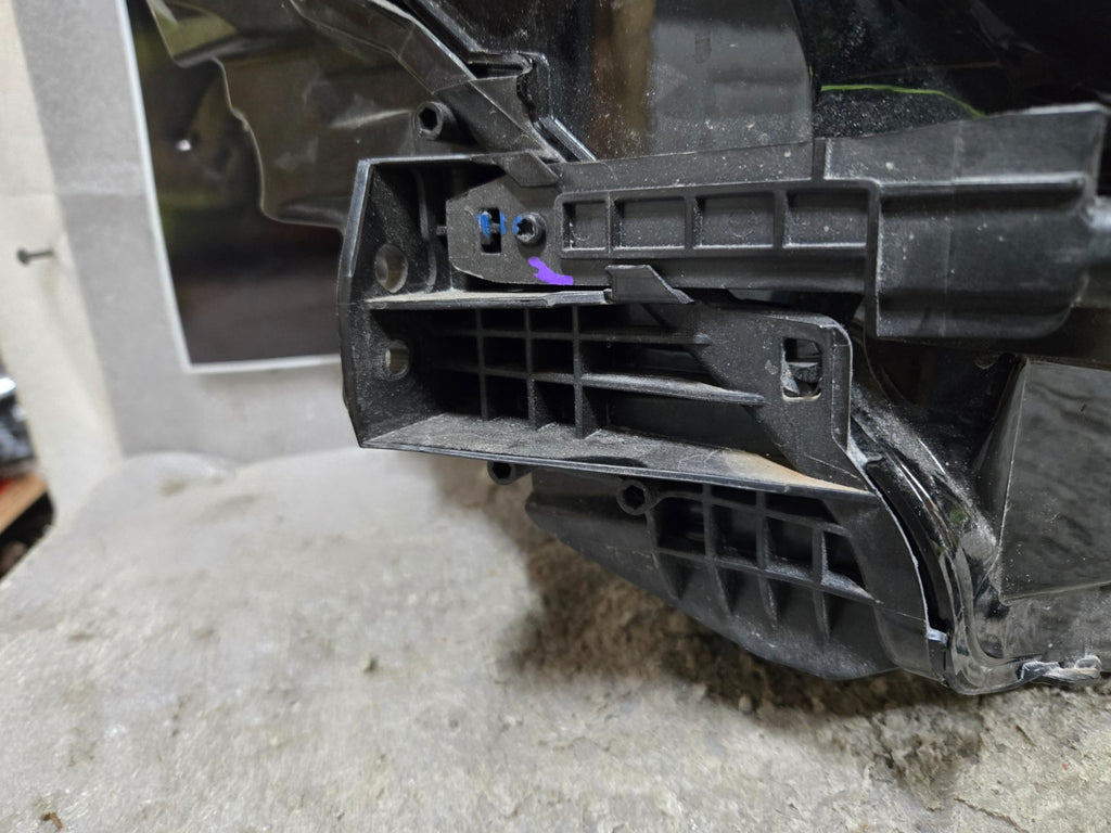 2025 VOLVO EX90 ULTRA RIGHT RH PASSENGER SIDE LED HEADLIGHT OEM 32450061