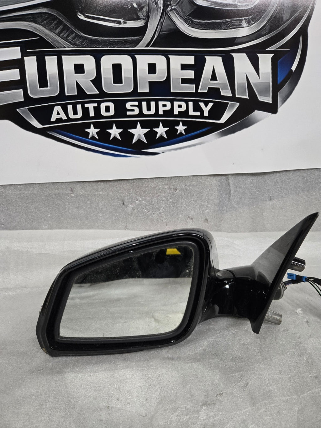 2014‑16 BMW 5 Series F10 Driver Left LH Side View Mirror w/ Camera E1021016 OEM