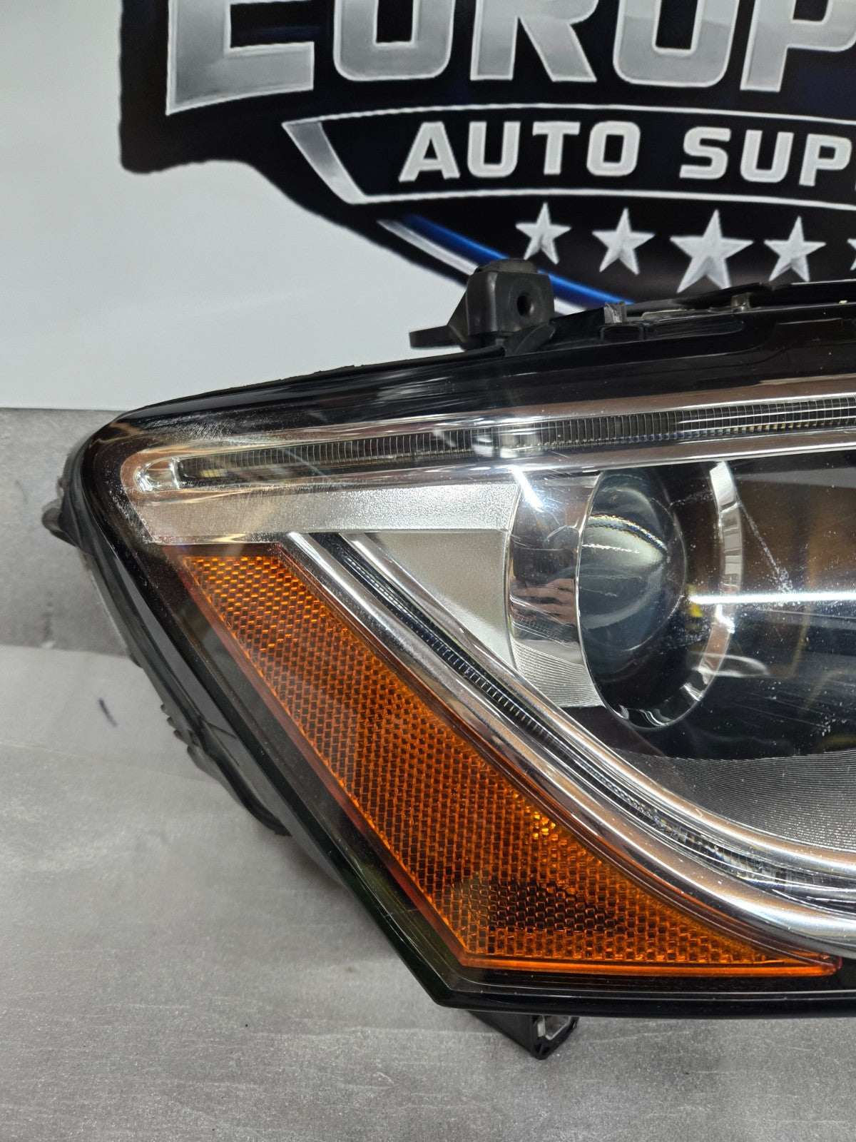 2013-2017 Audi Q5 HID Xenon Right RH Passenger Headlight 8R0941006E OEM