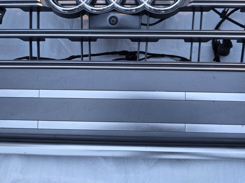 2018-2020 AUDI SQ5 FRONT GRILL GRILLE COMPLETE w/ CAMERA & SENSORS OEM 80A853651