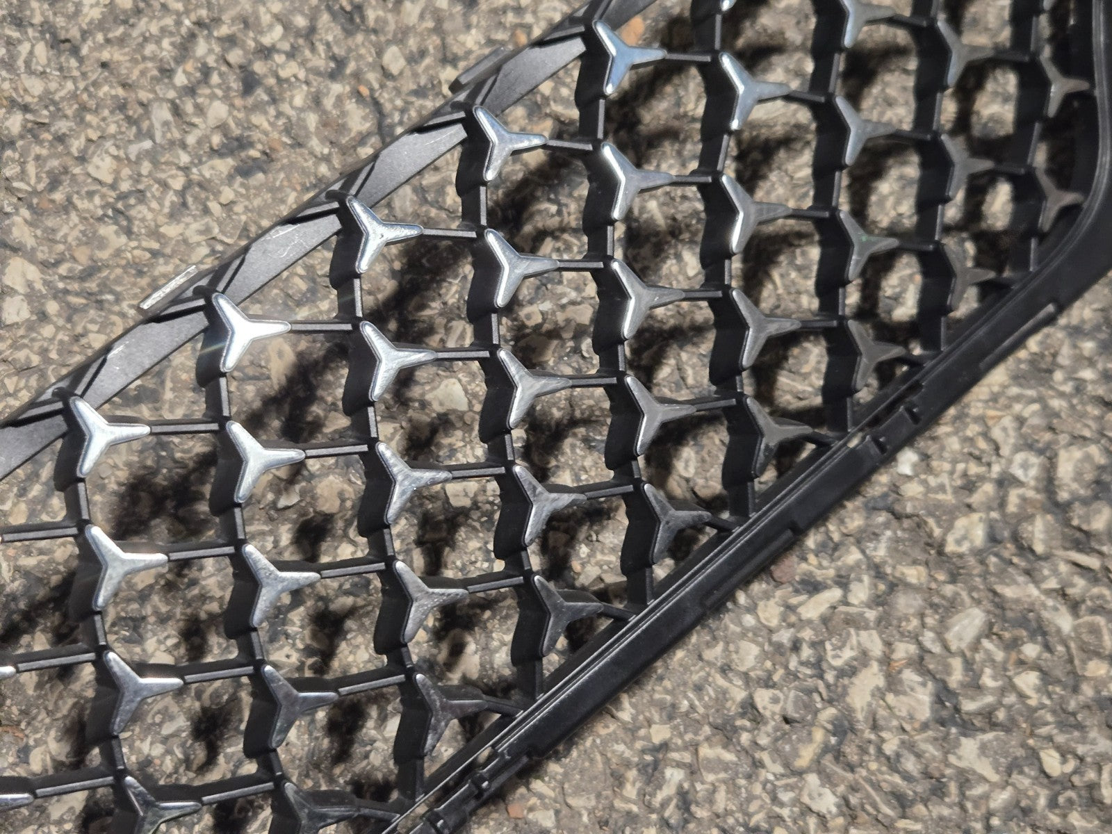 2020-2026 Mercedes-Benz GLE Protective Grille A1678883301 OEM RH