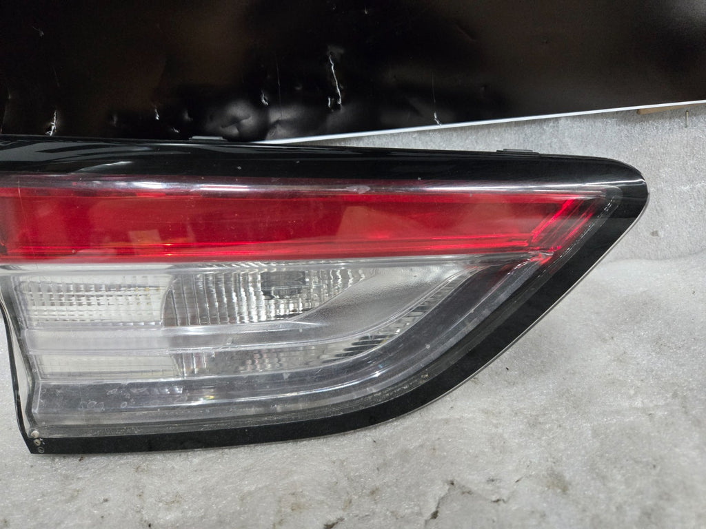 2019-2021 FORD ESCAPE REAR Driver LEFT TAIL LIGHT LAMP OEM LJ6B-13A603-AL