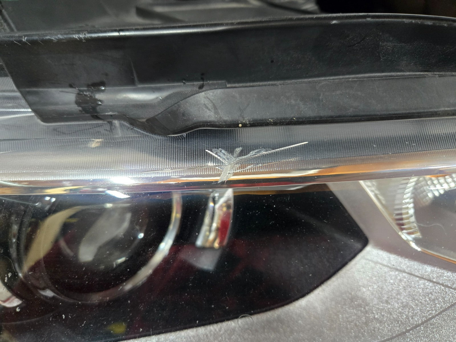 2018 2019 2020 2021 Chevrolet Traverse Headlight Xenon HID RH Right Side OEM