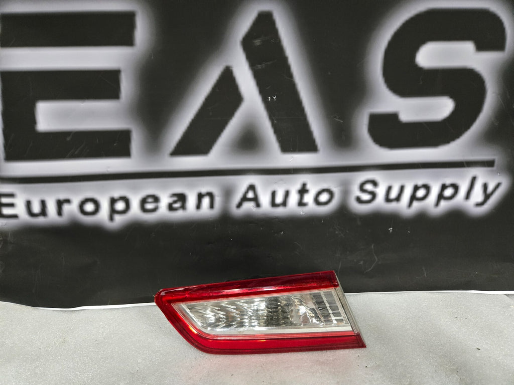 2012-2014 TOYOTA CAMRY DRIVER LH TAIL LIGHT INNER DECKLID MOUNTED TAILLIGHT