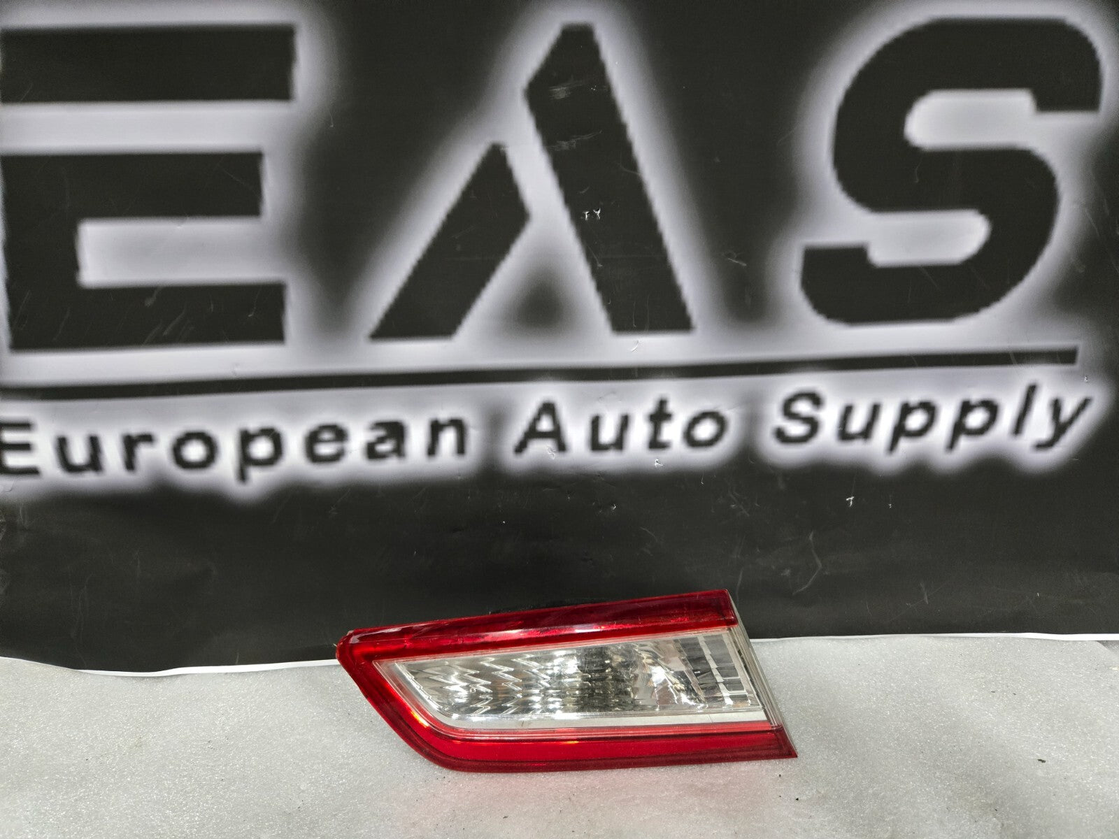 2012-2014 TOYOTA CAMRY DRIVER LH TAIL LIGHT INNER DECKLID MOUNTED TAILLIGHT