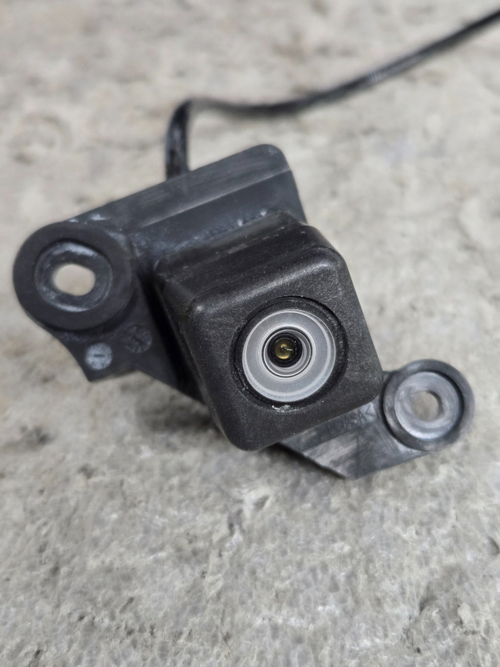 Genuine GM Rear Parking Assist Back Up Camera 23140731 OEM
