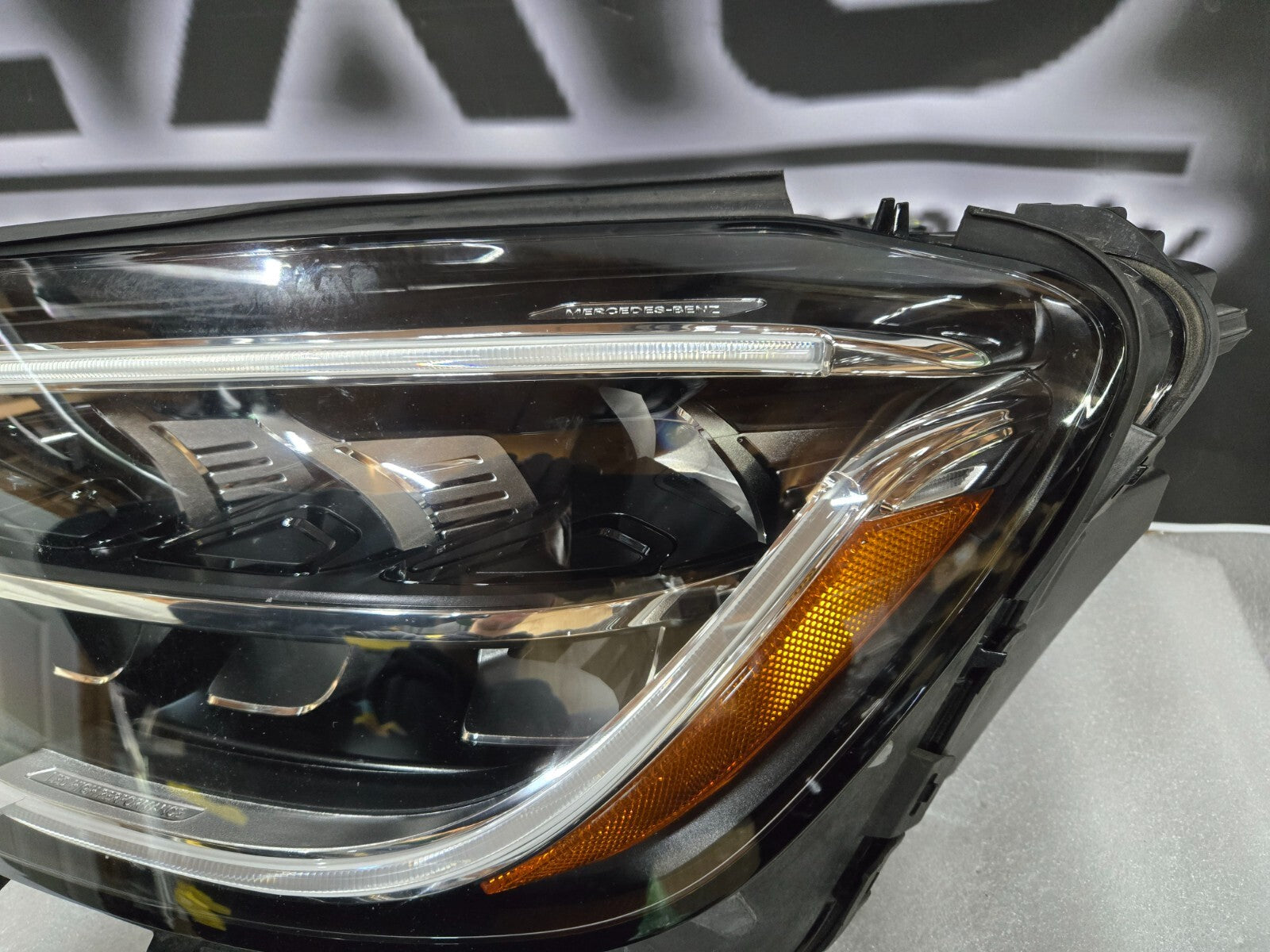 20-21 Mercedes Benz X253 GLC300 LH Driver LED Headlight A2539067301 OEM COMPLETE