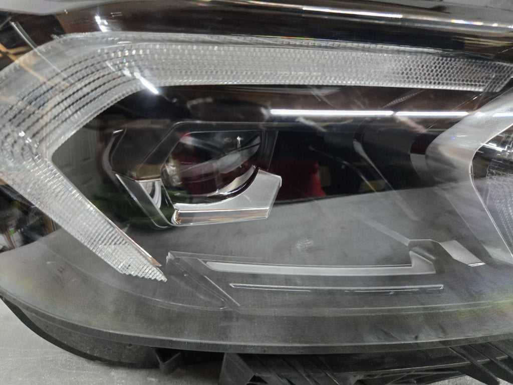 2022-2025 BMW 3-Series Right RH Passenger Shadowline LED Headlight OEM 7886664