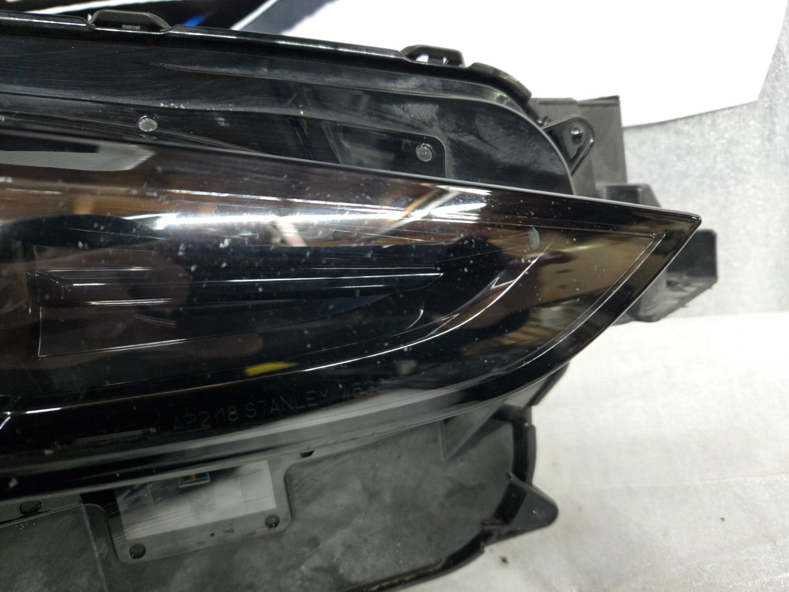 2020-2023 Mazda CX30 Right Passenger WITH Adaptive LED Headlight OEM DGJ1-51030