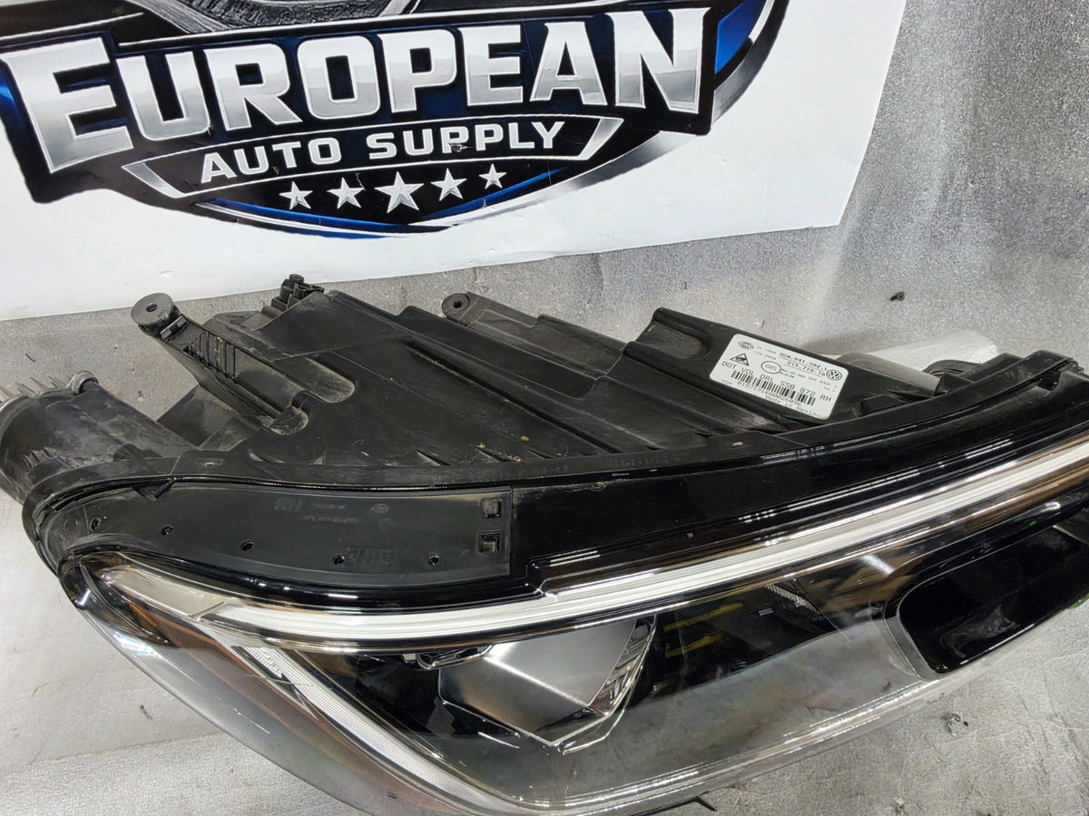 2024 - 2025 Volkswagen Atlas Right RH Base LED Headlight OEM Complete 3CN941082L