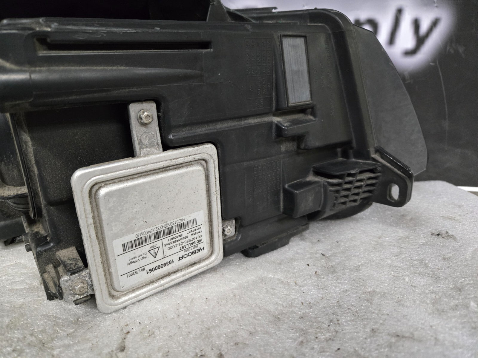 2016-2019 RANGE ROVER EVOQUE LEFT LH DRIVER SIDE HEADLIGHT HID XENON OEM L 