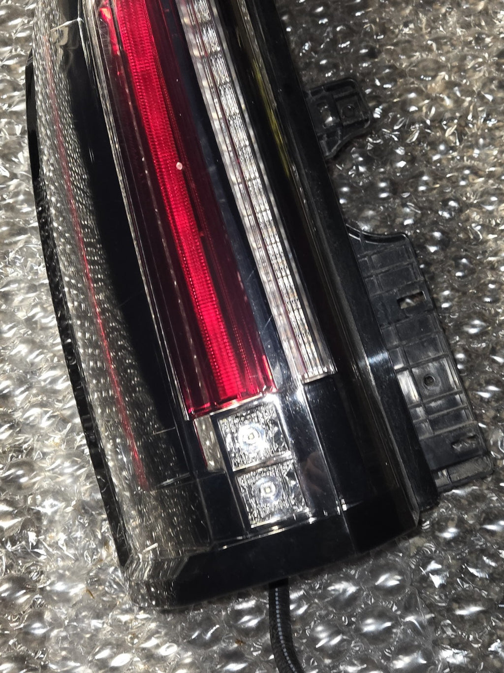 2015-2020 Cadillac Escalade Left LH Driver Side LED Taillight OEM 84211920