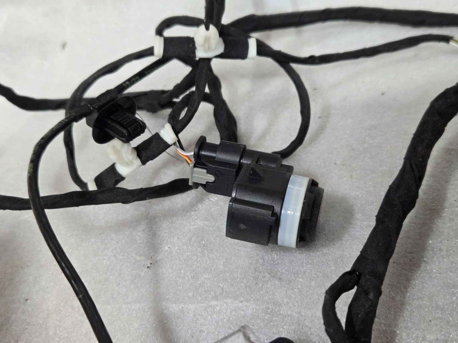 2024 - 2025 BMW X1 U11 FRONT BUMPER PARKING SENSOR WIRING HARNESS COMPLETE OEM