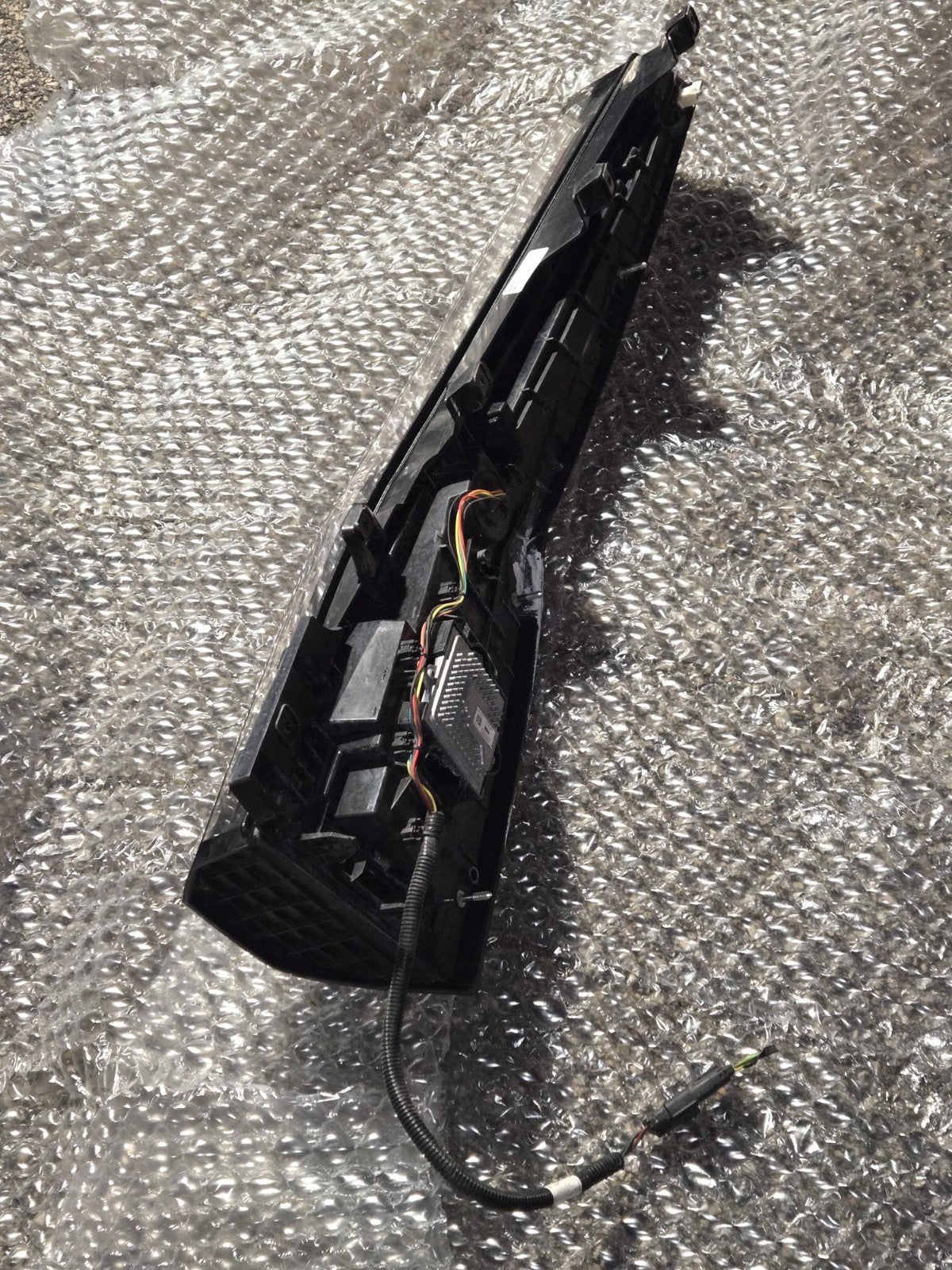 2015-2020 Cadillac Escalade Left LH Driver Side LED Taillight OEM 84211920